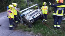 Vorschaubild: PKW in Bach gefahren Oberküb 30.08.2017