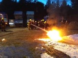 Vorschaubild zu - Fahrzeugbrand mit Menschenrettung