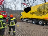 Vorschaubild zu - LKW-Bergung