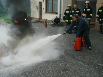 Vorschaubild zu - Feuerlöscher